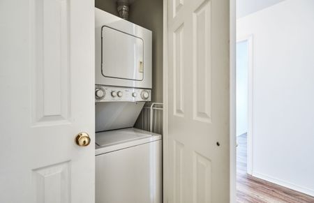 For Lease - 91 Aspen Springs Drive Unit# 306, Clarington, Ontario - Photo 5