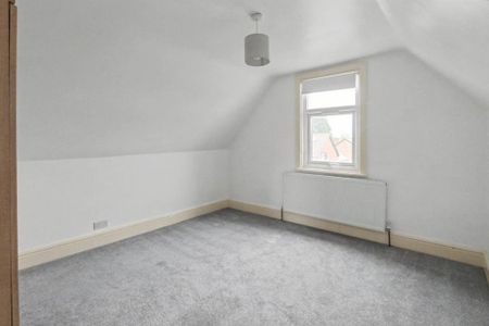 4 bedroom terraced house to rent - Photo 5