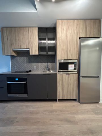 For Lease - 1037 The Queensway N/A Unit# 517, Toronto, Ontario - Photo 3