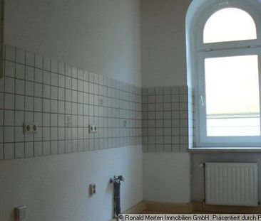 2Raumwohnung mit Balkon Nähe Landtag frei ab Dezember- EBK kann übe... - Foto 1