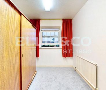 4 bedroom townhouse to rent - Photo 3