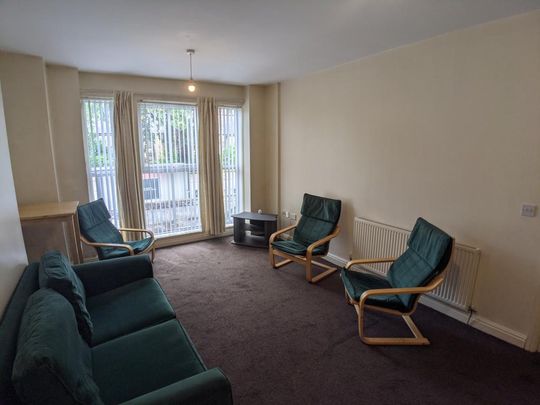 3 bedroom flat to rent - Photo 1