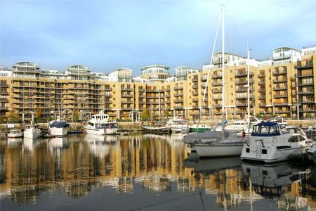 A well appointed two bedroom two bathroom apartment located on the 2nd floor of this sought after and prestigious development overlooking St. Katharine's Dock Marina. - Photo 2