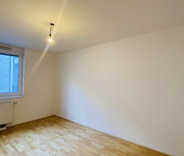 / 2 ZIMMER / 3.OG / U-BAHN NÄHE/ VERFÜGBAR AB 01.01.2026 / LOGGIA - Photo 6