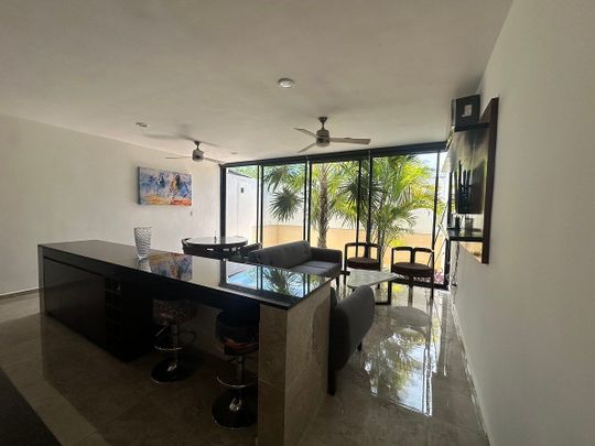 Hermoso Townhouse en Temozón con casa club y alberca en Renta - Photo 1