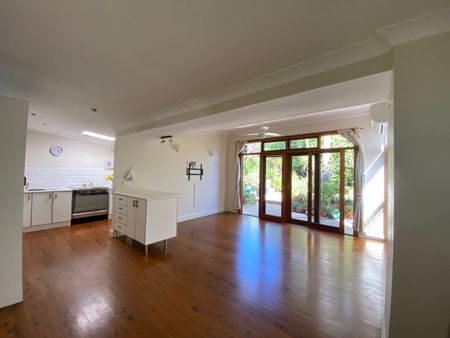 6 Vine Street, Ashfield NSW 2131 - House For Rent | Domain - Photo 5