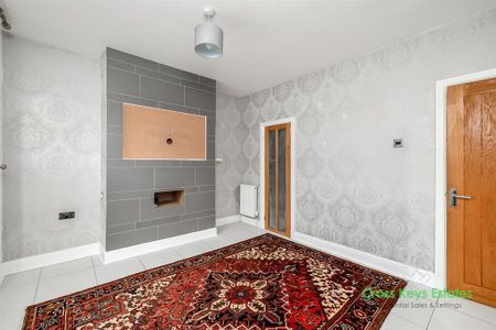 3 bedroom terraced house to rent - Photo 4