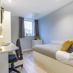 1 bedroom private hall to rent - Photo 3