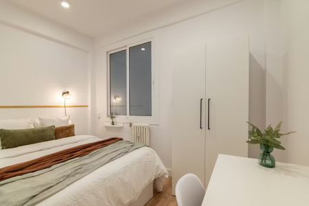 Carrer de Balmes, Barcelona, Catalonia 08006 - Foto 2