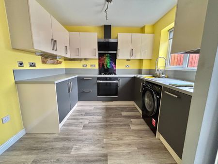 Church Road, Nuneaton, CV10 - Photo 4