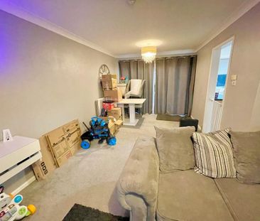 3 bedroom end of terrace house to rent - Photo 1