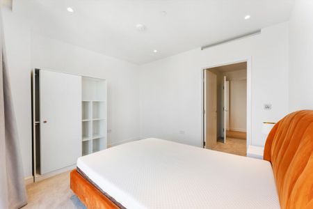Apartment to let in Hampton Tower, E14 - Photo 5