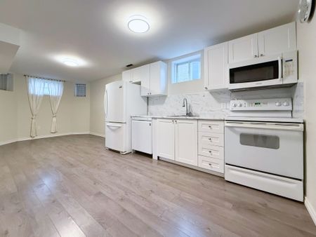 For Lease - 61 Stollar Boulevard Unit# Lower, Barrie, Ontario - Photo 4
