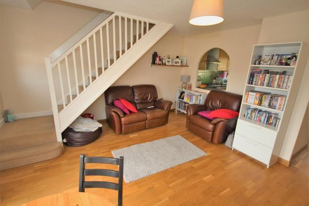 2 bedroom terraced house to rent - Photo 1