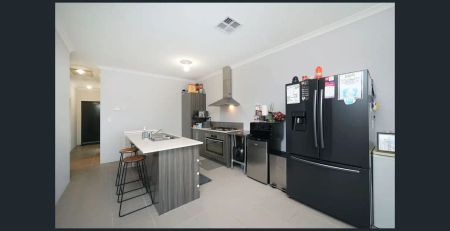 13 Debelle Way, Clarkson WA 6030 - Photo 2