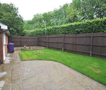 2 bedroom end of terrace house to rent - Photo 1