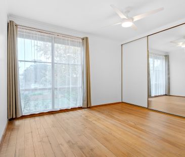 Fully Renovated Family Home - Photo 3