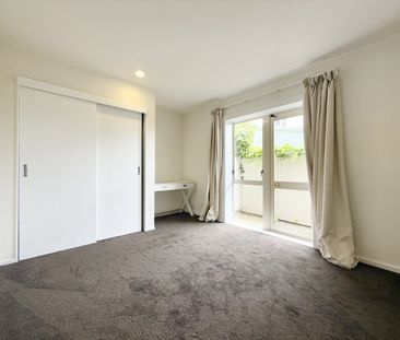 4 Bedroom Townhouse in Thorndon - Photo 6