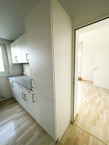 Helle Maisonette-Wohnung mit Balkon, Terrasse und Galerie - Photo 3