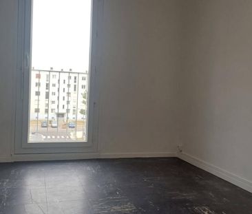 Location Appartement 3 pièces 58m² NOYON 60400 - Photo 4