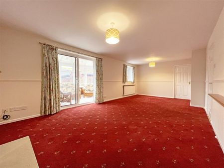 3 bedroom Detached bungalow to rent - Photo 4
