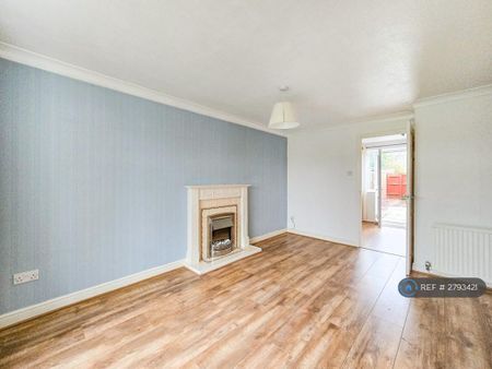 2 bedroom terraced house to rent - Photo 2
