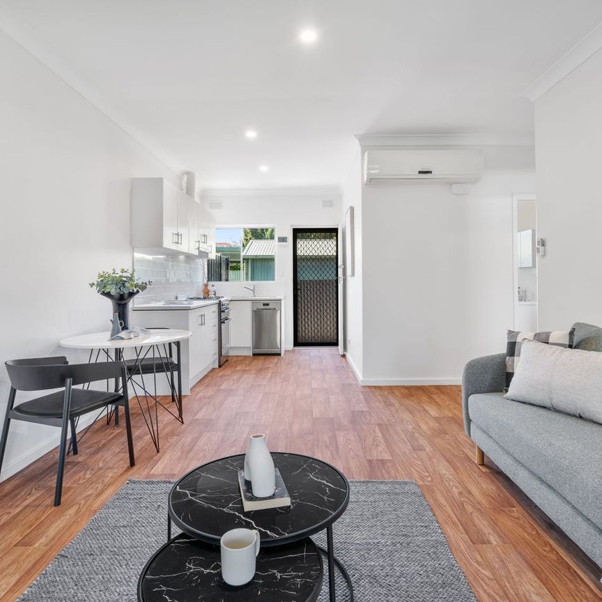 Light Filled Easy Living - Photo 1