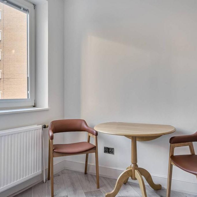 Studio to rent - Photo 1