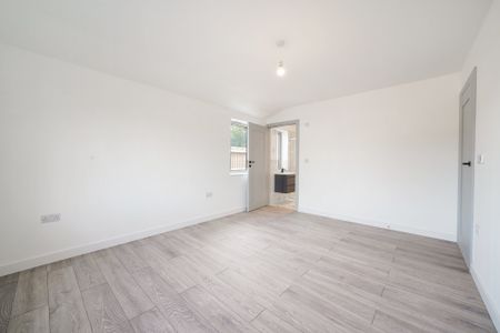 Eshan drive, Kent, London - Photo 4