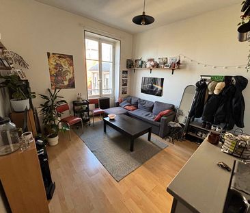 Location Appartement 2 pièces 38m² - Photo 3