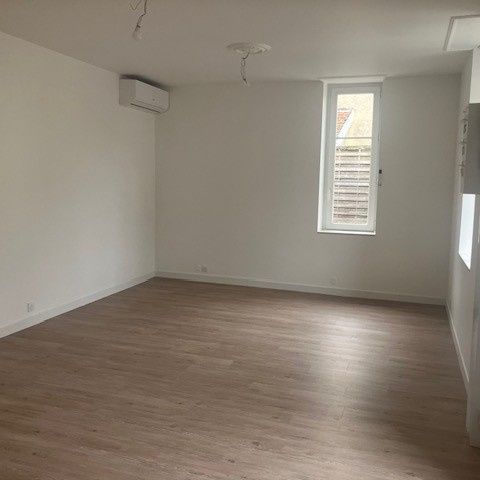 Location Maison 3 pièces 88m² SALLES 33770 - Photo 1
