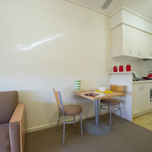5204/570 Lygon Street, Carlton VIC 3053 - Apartment For Rent | Domain - Photo 3