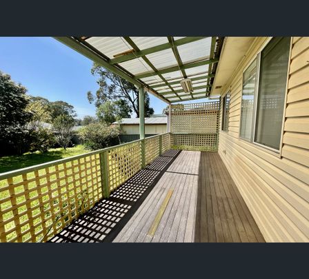 11 Hargrave Road, Lalor Park, NSW 2147 - Photo 1