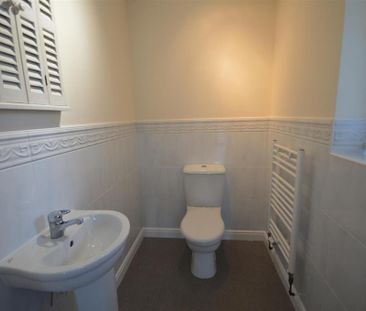 2 bedroom house to rent - Photo 1