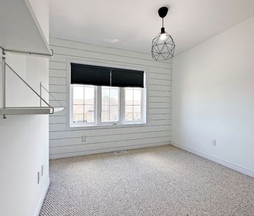 For Lease - 2299 Natasha Circle, Oakville, Ontario - Photo 3