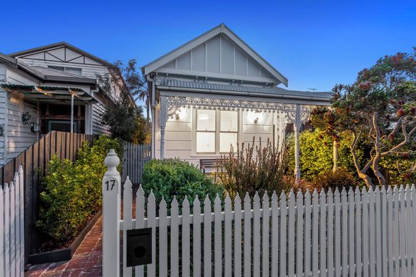 Register To Insect // INNER-CITY SPACE & CHARM - Photo 1