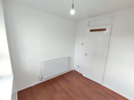 3 bedroom maisonette to rent - Photo 5