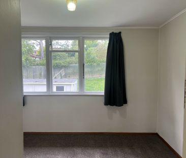 Four bedroom home available now! - Photo 6