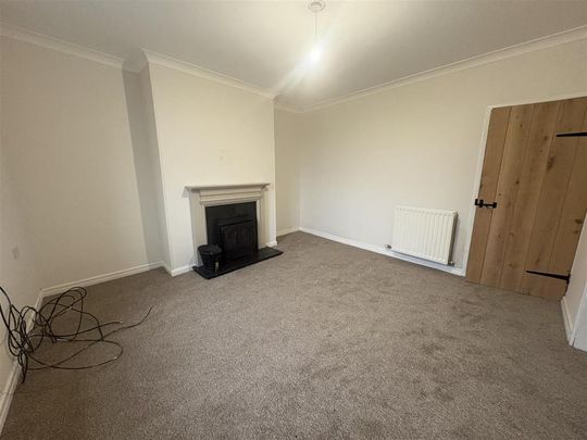 2 bedroom terraced house to rent - Photo 1