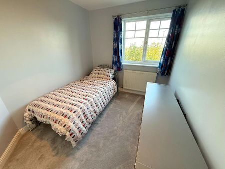 4 bedroom detached house to rent - Photo 5