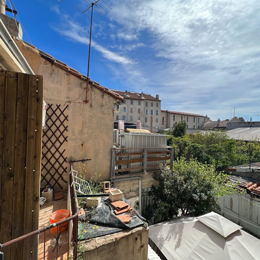13015 - Beau T1 rénové Marseille - Photo 1