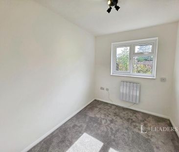 2 bedroom bungalow to rent - Photo 3