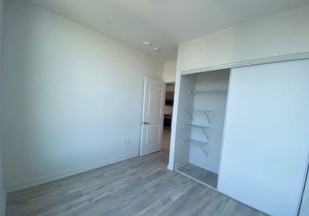 For Lease - 4675 Metcalfe Avenue Unit# 2210, Mississauga, Ontario - Photo 5