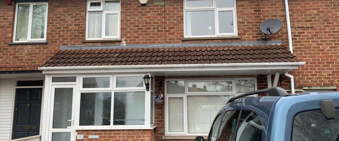 Ambleside Avenue Room 2 - Photo 1