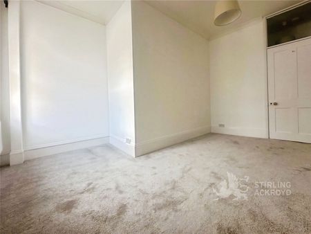 Guildford Street, Chertsey, Surrey, KT16 9AS - Photo 3