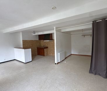 CUERS - Centre -ville- Appartement T2 de 43 m² - Photo 1