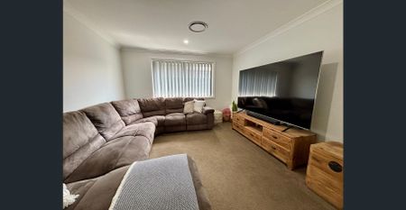 4 BEDROOM HOME - CALALA LOCATION - Photo 2