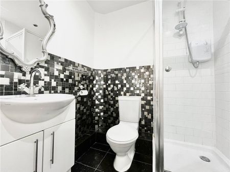 Hibernia Road, Hounslow, TW3 3RJ - Photo 4
