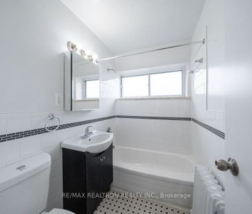 For Lease - 2049 Prospect Street Unit# 53, Burlington, Ontario - Photo 4