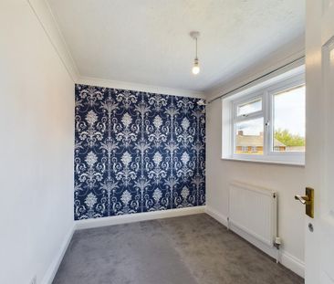 3 bedroom end of terrace house to rent - Photo 6